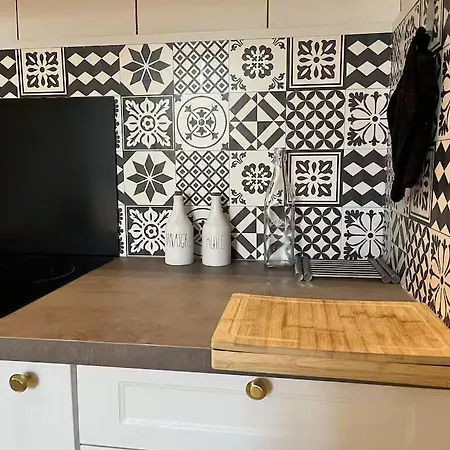 T2 Proche Gare 5 Couchages Climatise Appartement