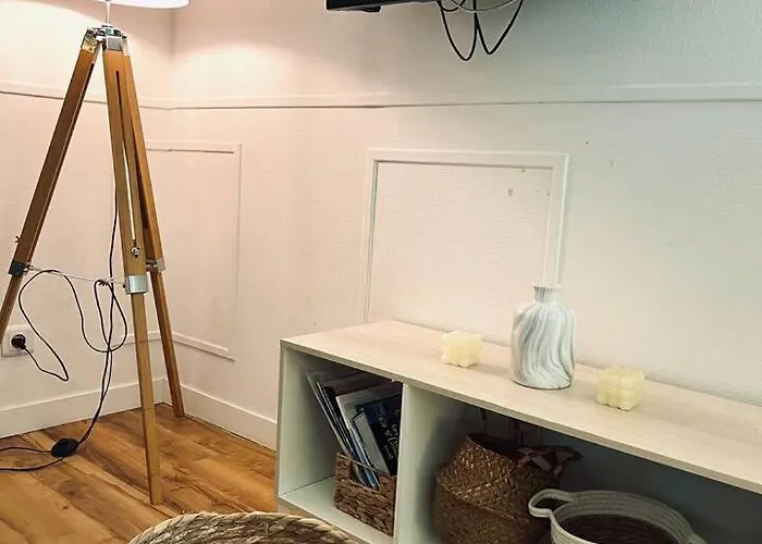 T2 Proche Gare 5 Couchages Climatise Perpignan